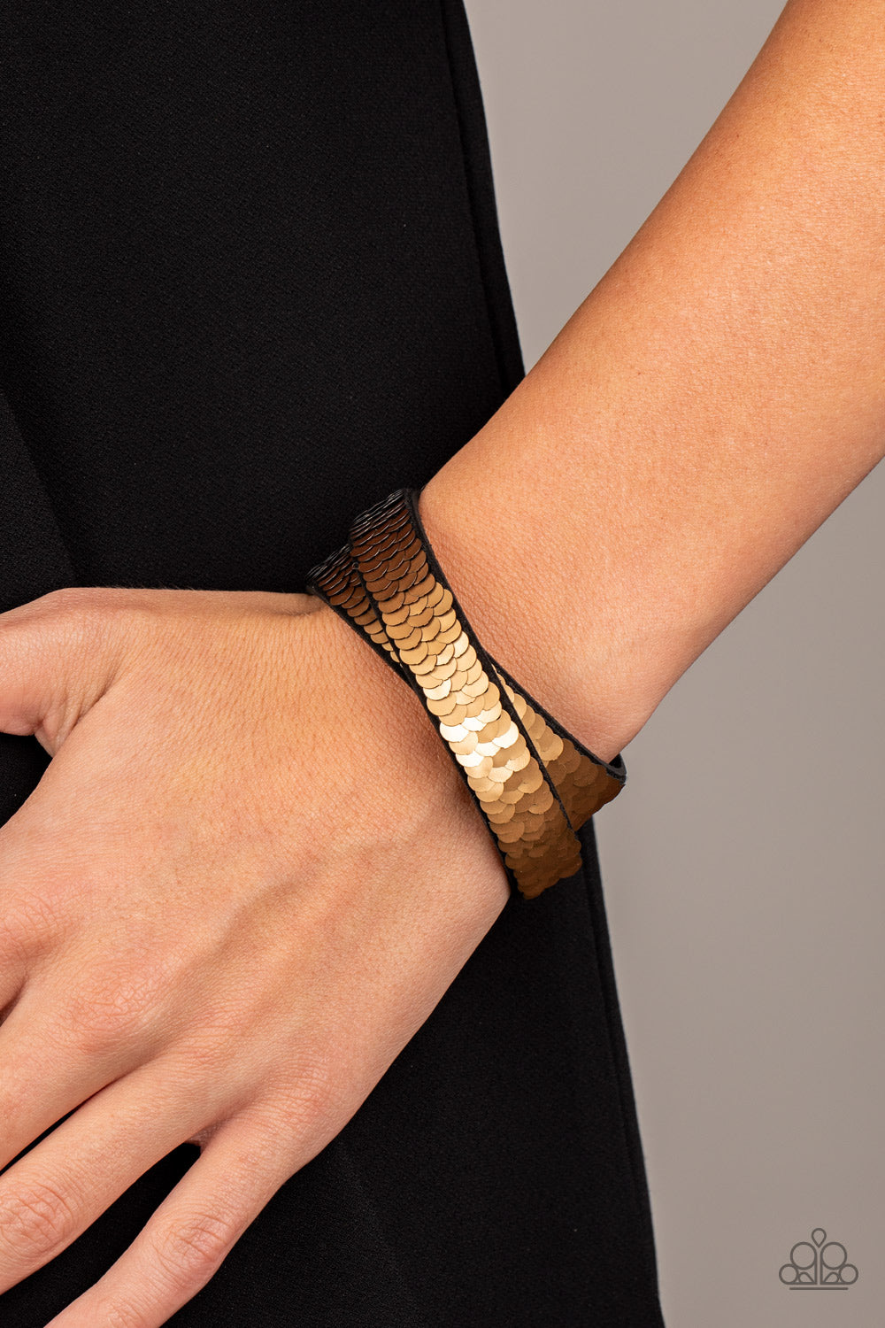 Under The SEQUINS-Black Urban Bracelet