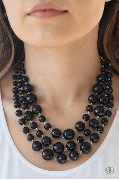 Everyone Scatter! Black Necklace