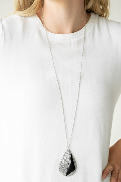 Impressive Edge-Black Necklace