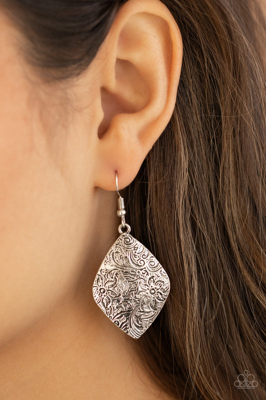 Flauntable Florals-Silver Earring