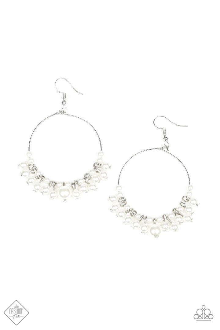 The PEARL-fectionist - White Earrings