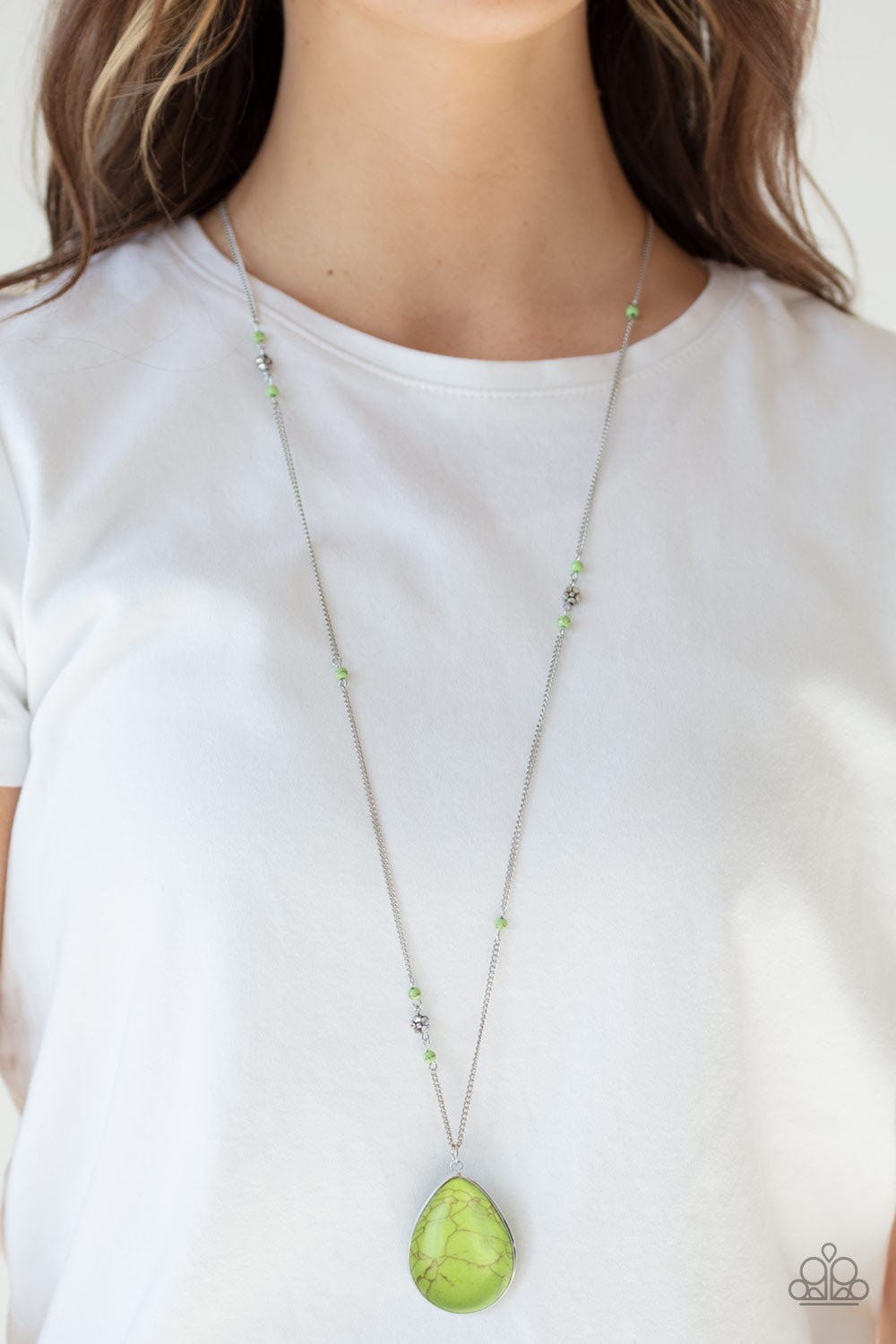 Desert Meadow-Green Necklace