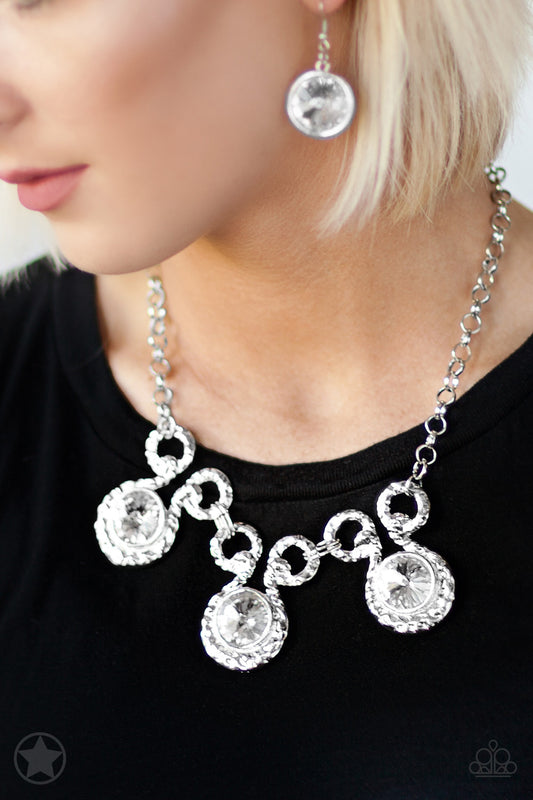 Hypnotized-Silver Blockbuster Necklace