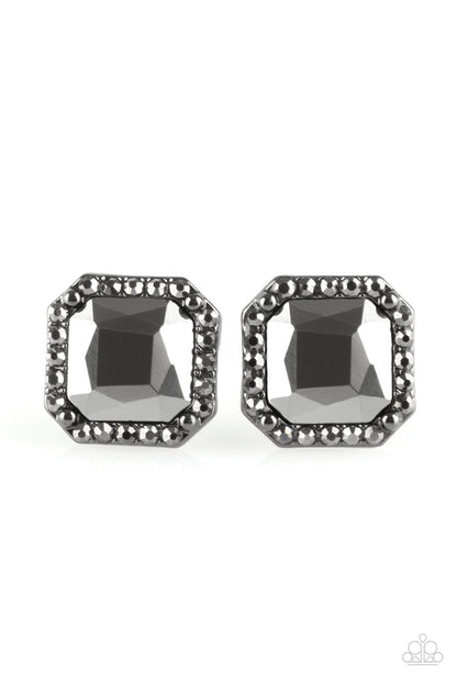 Act Your AGELESS-Black Post Earring
