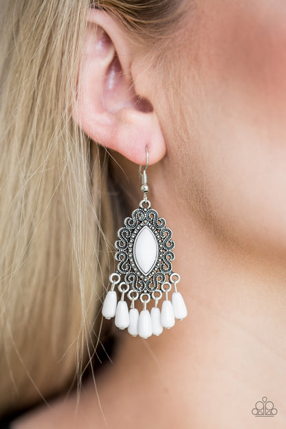 Private Villa-White Earring