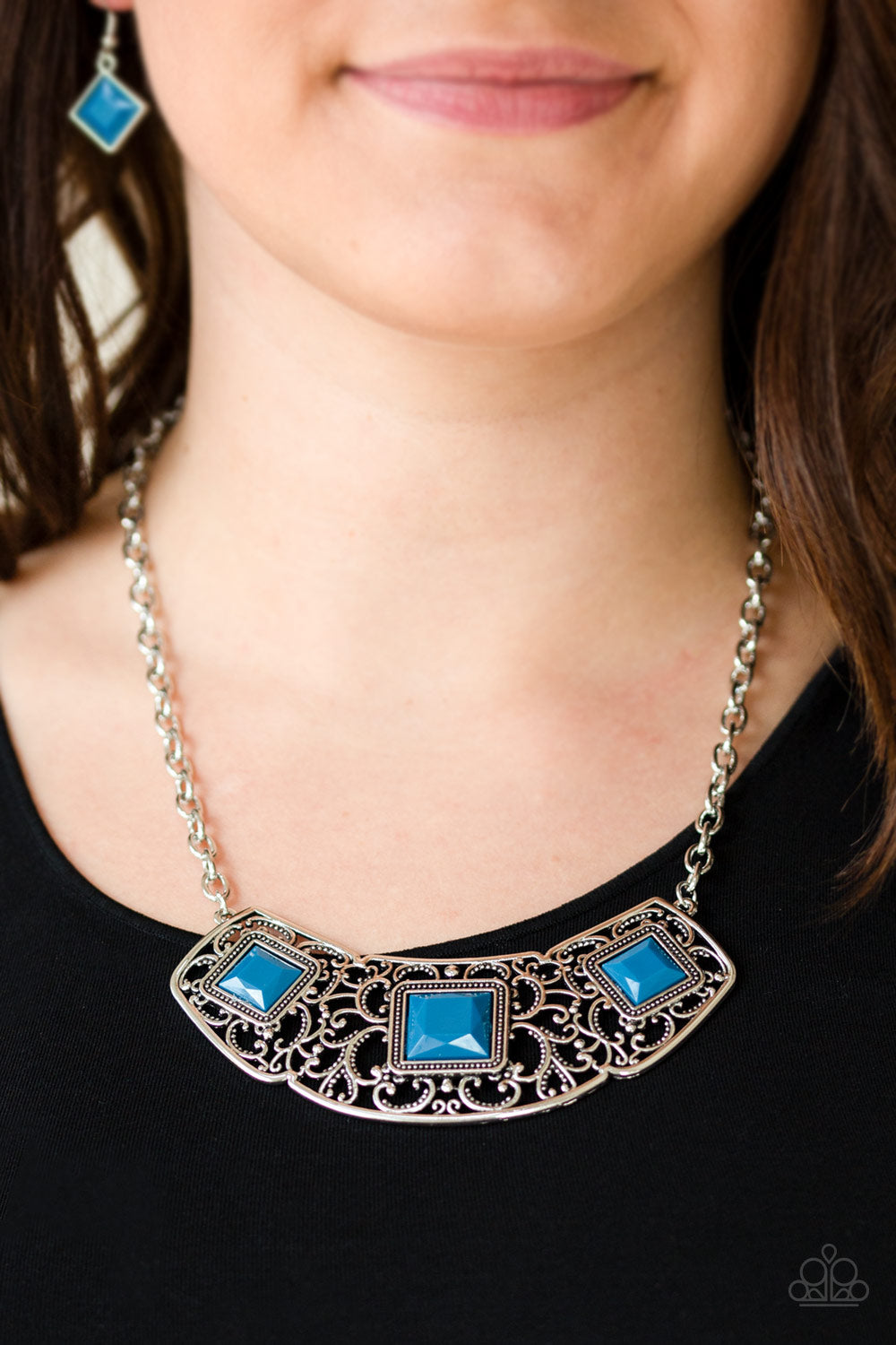 Feeling Inde-PENDANT-Blue Necklace